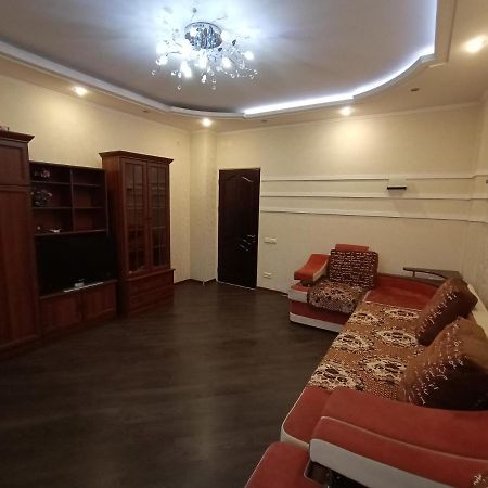 Квартира На Данилевского Apartment Kharkiv Bagian luar foto